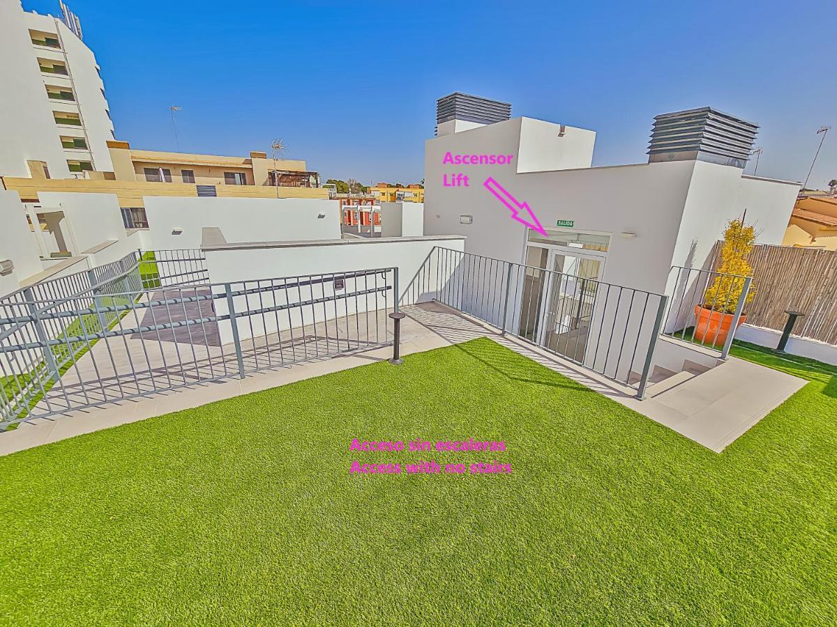 Oceanfront Duplex With A Rooftop Pool And Terrace El Puerto de Santa Maria Exterior photo