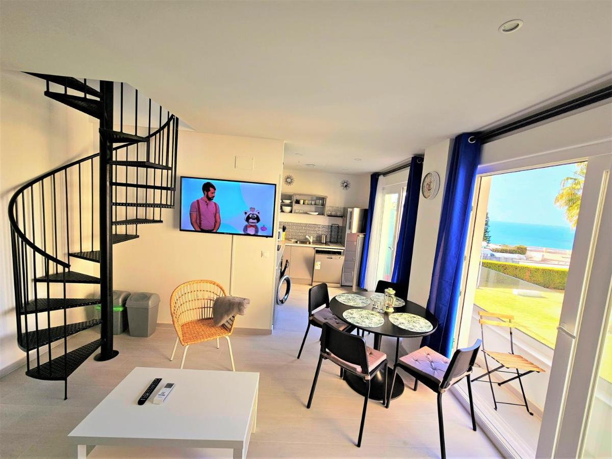 Oceanfront Duplex With A Rooftop Pool And Terrace El Puerto de Santa Maria Exterior photo