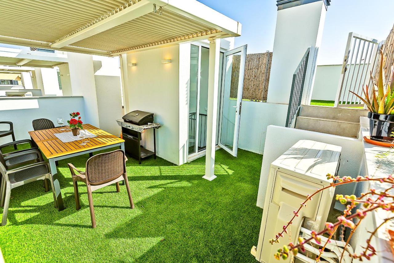 Oceanfront Duplex With A Rooftop Pool And Terrace El Puerto de Santa Maria Exterior photo